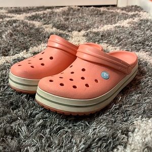 Pink crocs adult